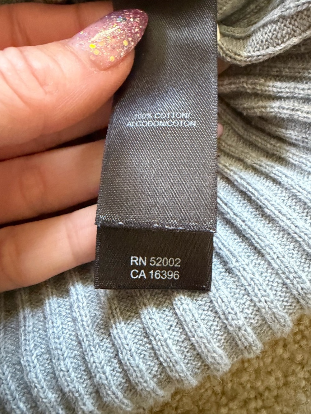DKNY Men’s Light Gray Quarter-Zip Ribbed Sweater - Picture 4 of 6
